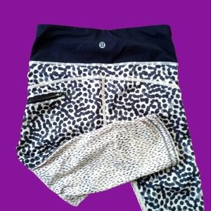 Lululemon capris size 2